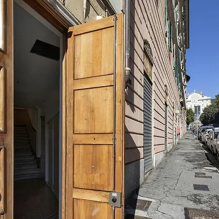 Des Couleurs By Wonderful Italy Genoa